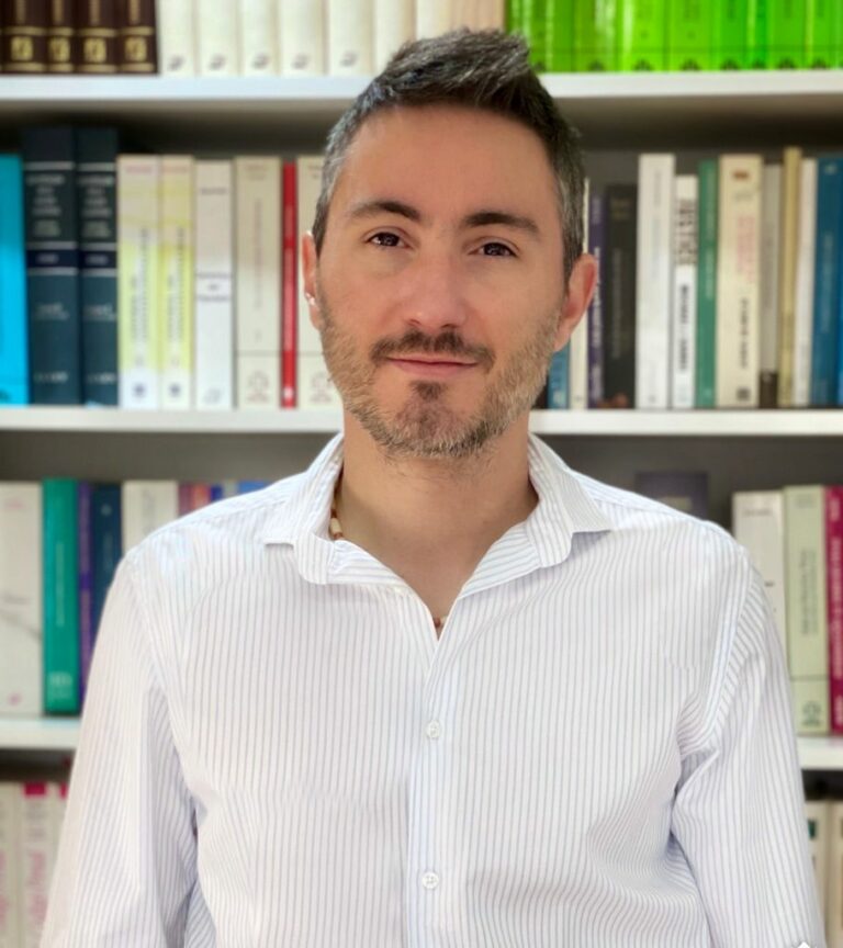 Dr. Fernando Avila