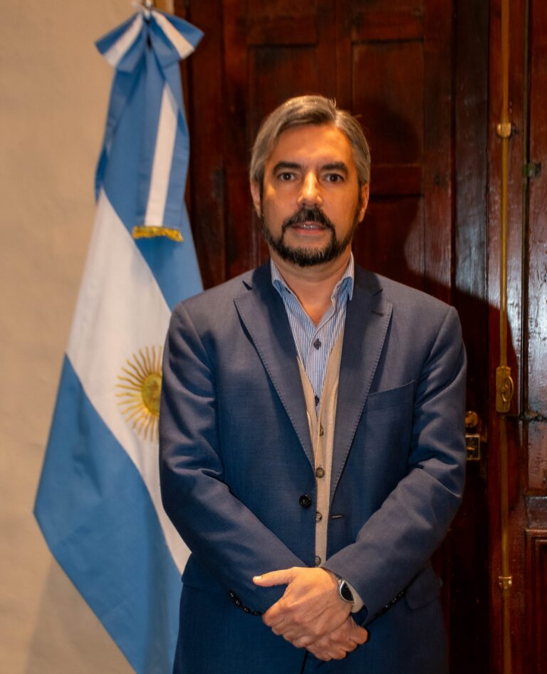 Dr. Gonzalo Salerno