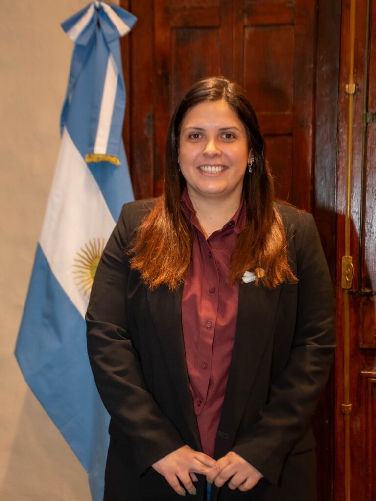 Dra. Mara Alejandra Murúa